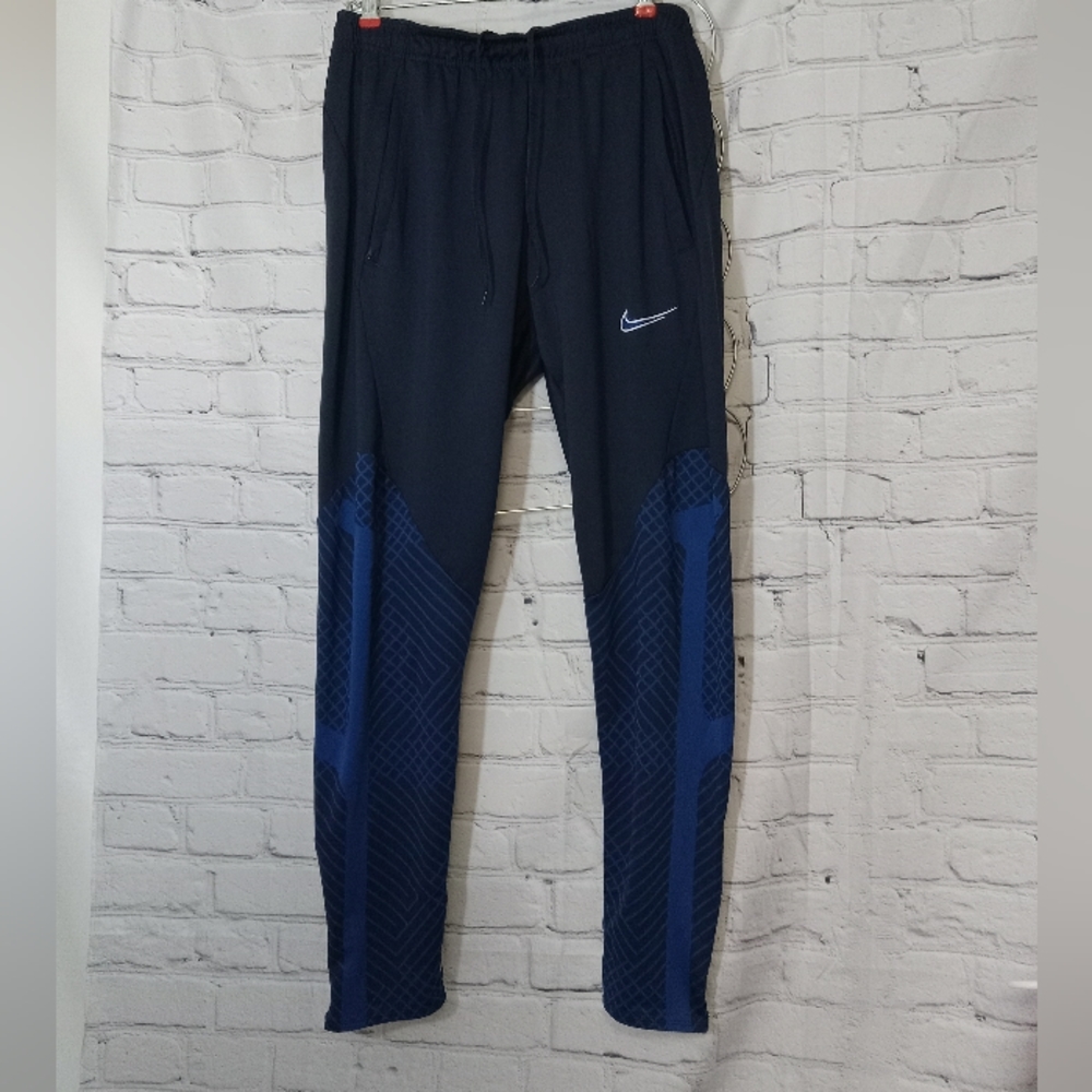 NIKE Jogging pants 👖 Slim Fit Size M